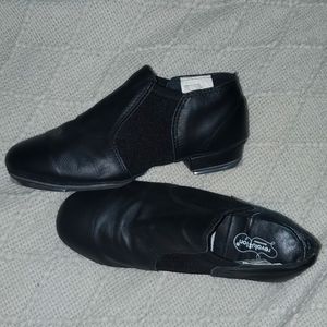 Revolution dancewear tap shoes, size 7, black.